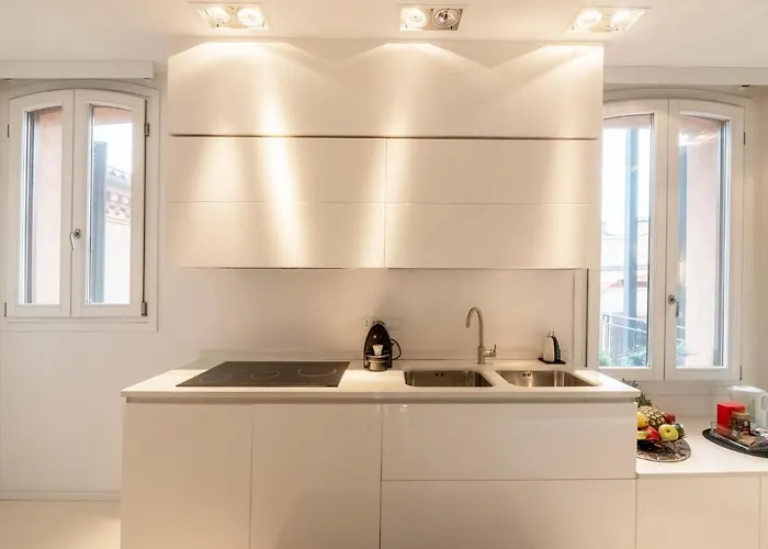 بيت للعطل Charming Flat In Centro A Con Posto Auto *