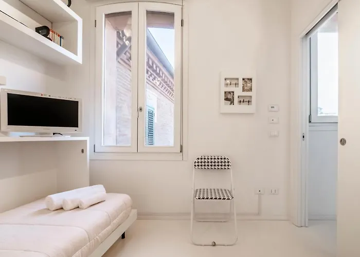 Charming Flat In Centro A Con Posto Auto Ferienhaus